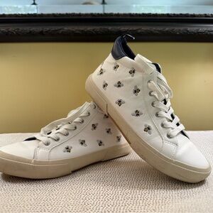 Joules Coast Pump Mid Hi-Top Trainers. White Bee Embroidered Sneakers Sz7